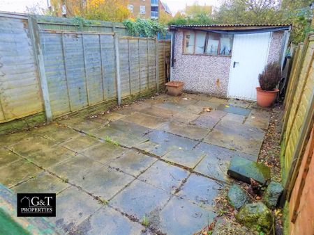 2 bedroom terraced house to rent - Photo 4