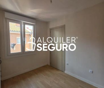 Alquiler de piso en Calle Fundación Jado - Photo 3