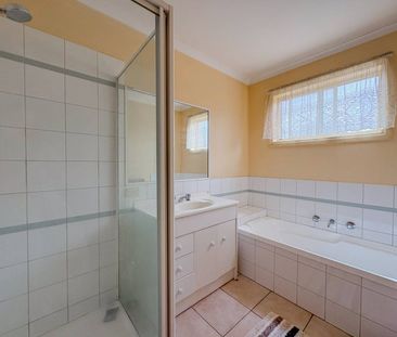 Low Maintenance Living in Murlong - Photo 4