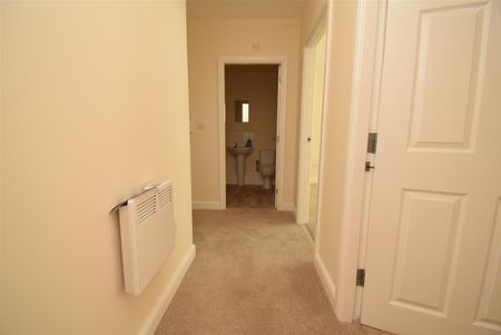 Thornes House, Dale Street, Ossett - Photo 2