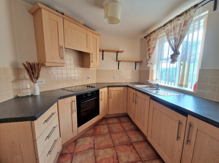 2 bedroom flat to rent - Photo 4