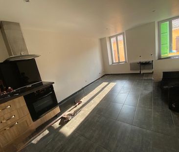 Location Appartement 1 pièce 28m² PIERREFEU DU VAR 83390 - Photo 1