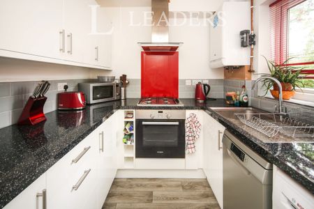 2 bedroom house to rent Brakesmead, Leamington Spa, CV31 - Photo 5