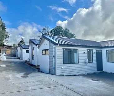 Spacious 2-Beds – Prime Location Opp Park! - Photo 1