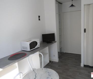 Location Appartement 1 pièce 13m² POITIERS 86000 - Photo 2