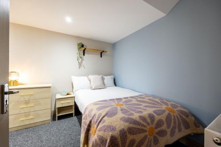 1 bedroom in a house share to rent - Photo 5