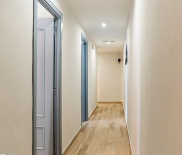 Precious room in Eduardo Marquina street - Photo 5