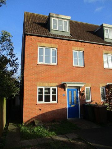 3 bedroom terraced house to rent - Photo 2