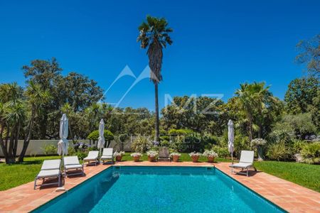 Proche Saint-Tropez - Charmante villa vue mer - Photo 3