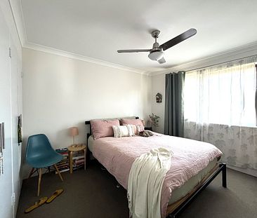 Solid 3 Bedroom Brick Unit - Great Location - Photo 5