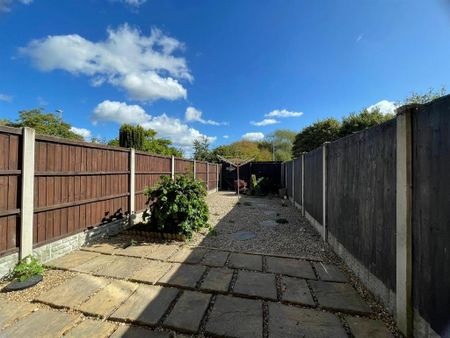 2 bedroom townhouse to rent - Photo 2