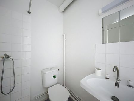 Location Appartement 1 pièce 25m² ST LO 50000 - Photo 4