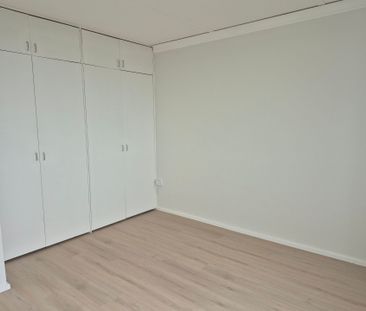 Oceanfront 2-Bedroom Unit – Prime Blue Bay Location! - Photo 4