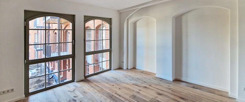 ERSTBEZUG sanierte Papierfabrik | Wohnen am Wasser mit Balkon, 2 Bädern, AR, Stellplatz u.v.m. - Foto 1