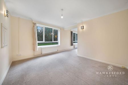 5 bedroom detached house to rent - Photo 2