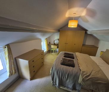 5 bedroom detached house to rent - Photo 4