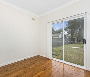 Neat And Tidy 3 Bedroom Home - Photo 2