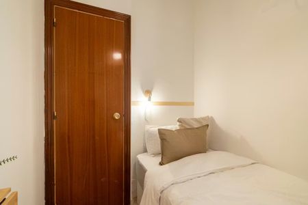 Carrer la Rambla, Barcelona, Catalonia 08002 - Photo 3