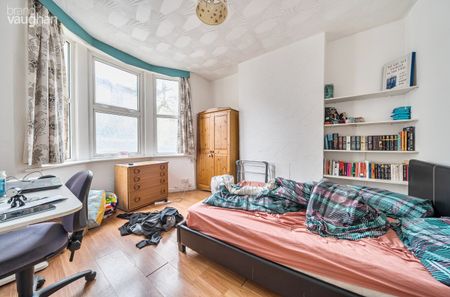 6 bedroom terraced house to rent - Photo 5