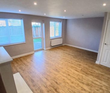 Kings Hedges - Photo 2