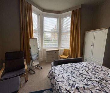 Trinity Road, Scarborough, YO11 - Photo 5