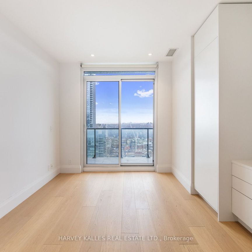 For Lease - 825 Church Street Unit# PH205, Toronto, Ontario - Photo 1