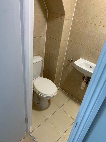 Studio Flat, Lea Bridge Road, E10 - Photo 4