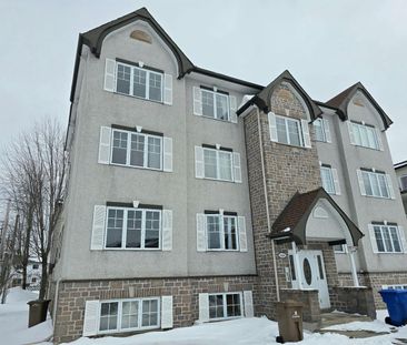 Appartement Terrebonne (La Plaine) À Louer - Photo 3