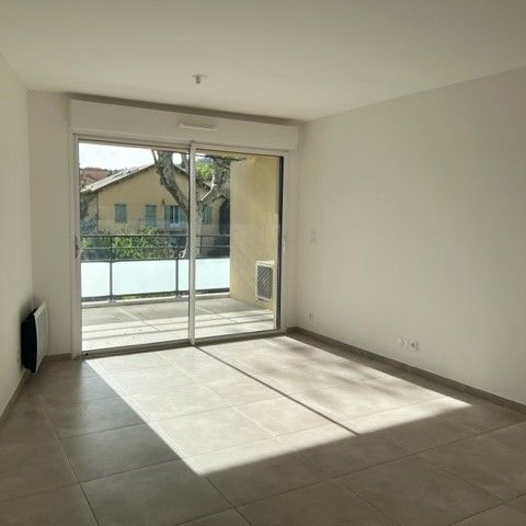 Location Appartement 2 pièces 40m² BRIGNOLES 83170 - Photo 1