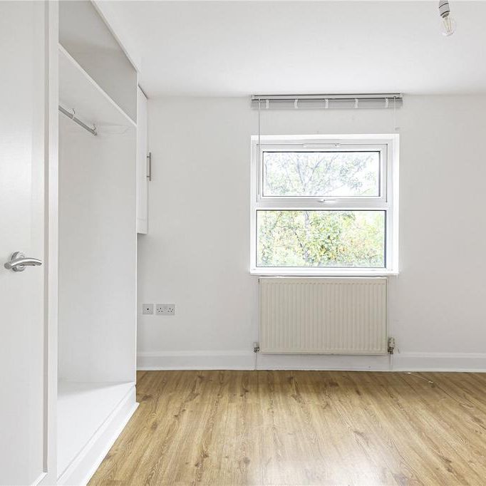 2 bedroom penthouse to rent - Photo 1