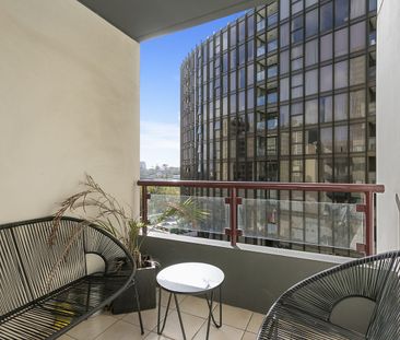Paramount - Unfurnished - Available Now - Photo 6