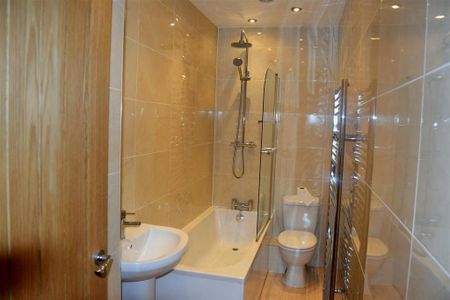 2 bedroom end of terrace house to rent - Photo 5