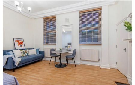 Studio Flat, Wadham Gardens, NW3 - Photo 5