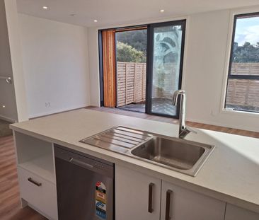 11/33 Raukawa Street, Stokes Valley - Photo 5