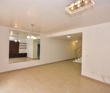 Casa de condomínio para alugar com 200m², 4 quartos e 2 vagas - Foto 3