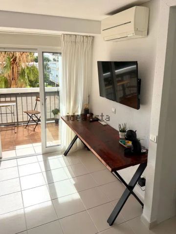 Alquiler de estudio en Avenida Carlota Alessandri, 83 - Photo 5