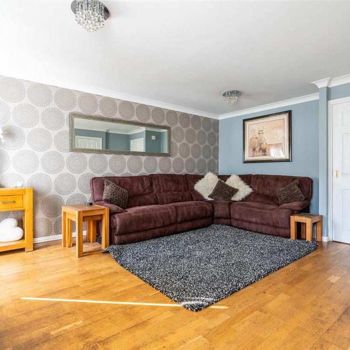 3 bedroom semi-detached house to rent - Photo 1