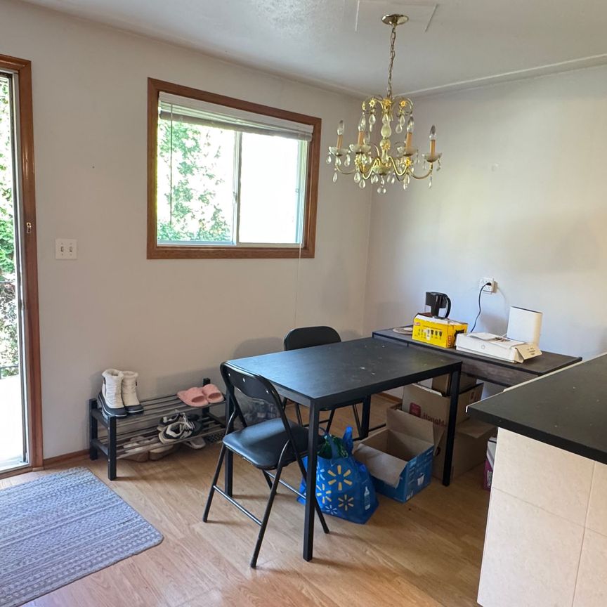 For Lease - 122 Rifle Range Road Unit# #Furnished, Hamilton, Ontario - Photo 1