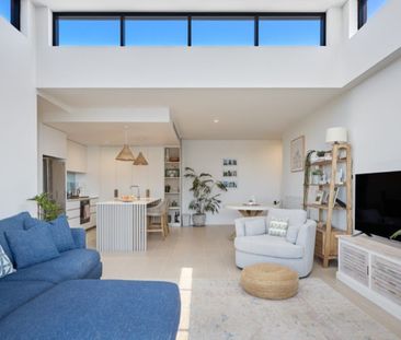 701/73-75 Golden Four Drive - Photo 1