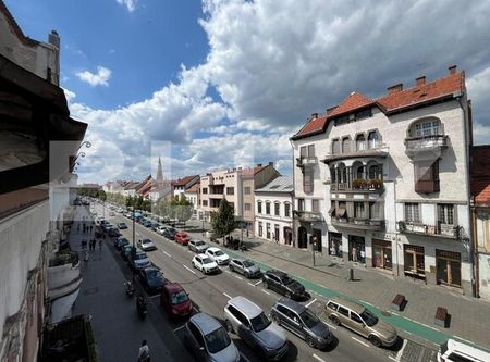 Apartament de LUX, 3 camere, prima inchiriere, zona Piata Stefan Cel Mare - Fotografie 2