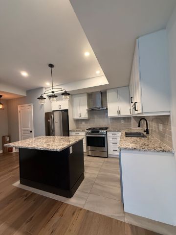 For Lease - 27 Applewood Lane Unit# 257, Toronto, Ontario - Photo 4