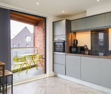 37 Dun Fields, Kelham Island, S3 - Photo 4