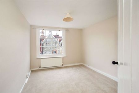 Townhouse in the heart of Kingsgate Village. - Photo 4