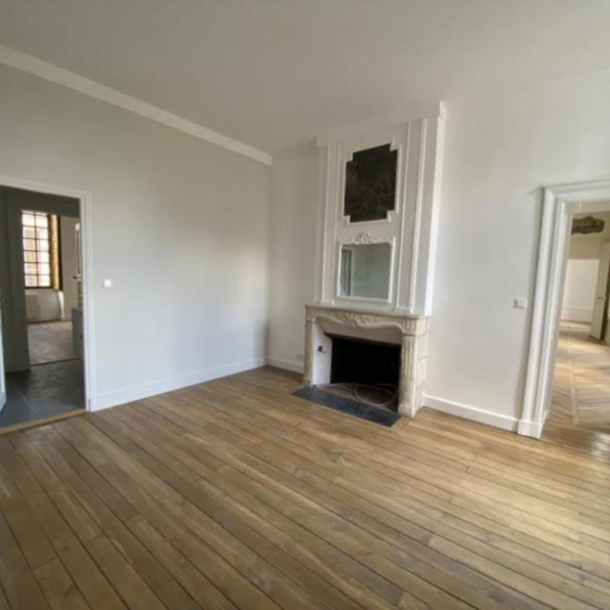 POITIERS Appartement 4 pièce(s) 122.40 m² emplacements de parking - Photo 1