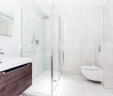 Grand Approach, Bathurst Walk, Richings, SL0 - Photo 5