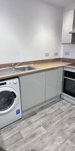 Cleveland Street - Photo 3