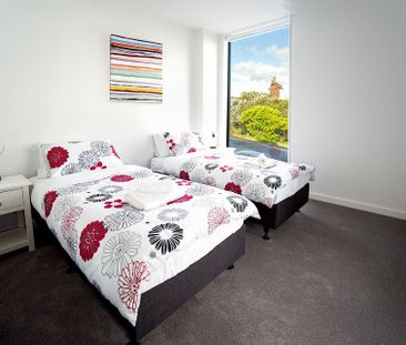 Chic 2BR Apt with Stunning Views - Photo 3