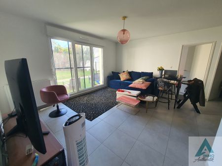 Location Appartement 3 pièces 60m² MARSEILLE 13ème - Photo 2