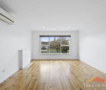 3 Harvard St, Wendouree VIC 3355 - Photo 2