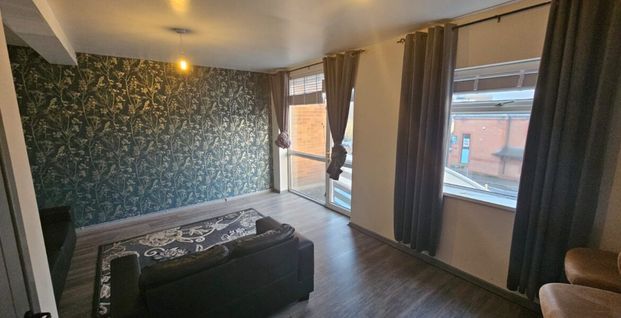 Pelham Place, Chapel Allerton, Leeds, LS7 3QZ - Photo 1